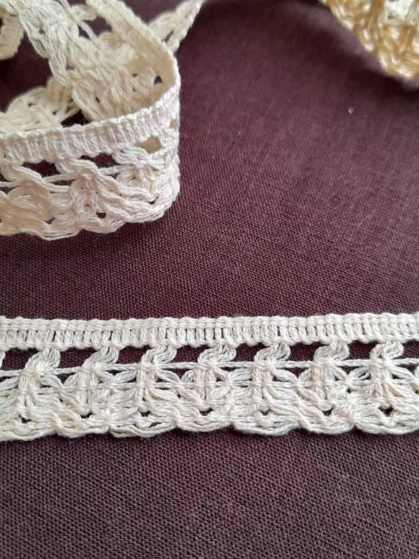 Krem Renk %100 Pamuk Şerit (2,2 cm)